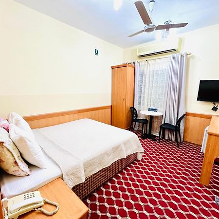 Al Ahrar Hotel Dubai Bagian luar foto