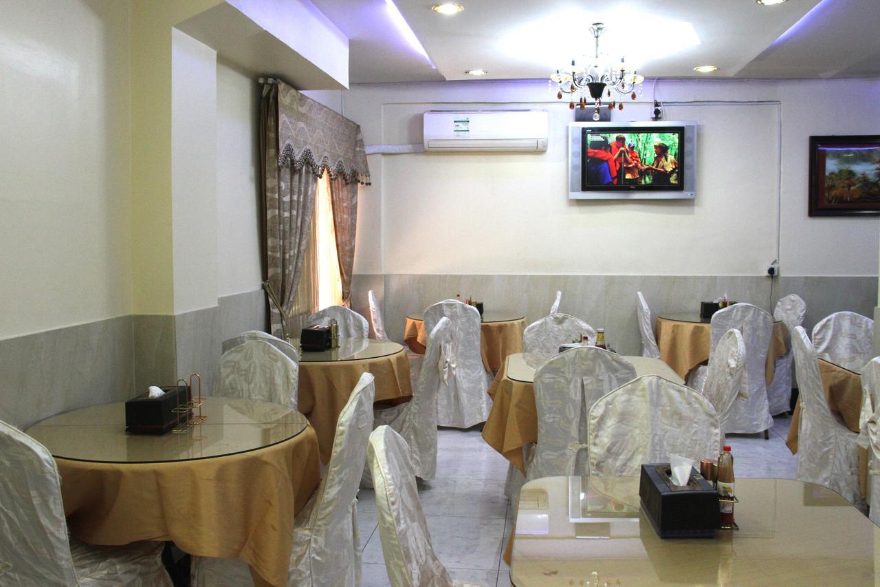 Al Ahrar Hotel Dubai Bagian luar foto
